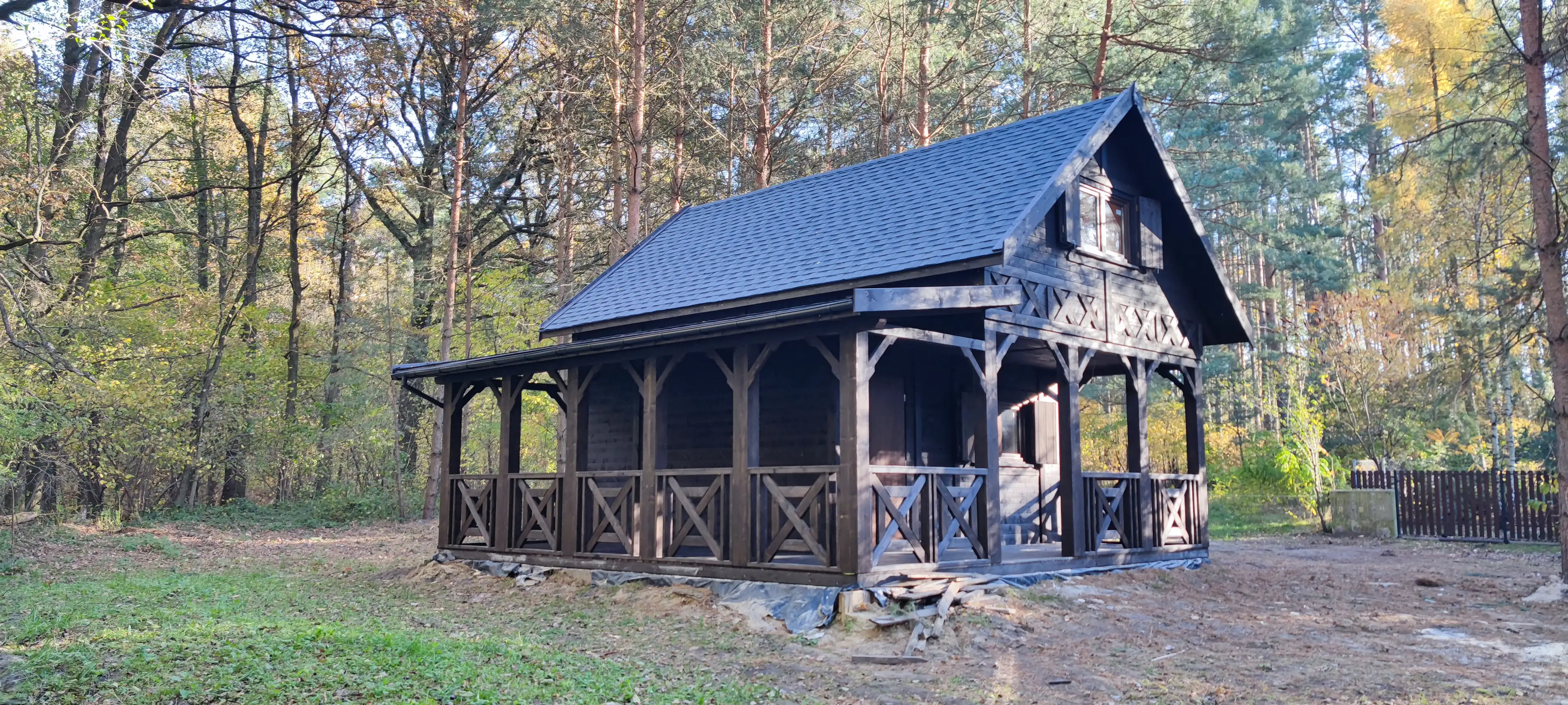 Domek CRK14 – przestronny projekt z funkcjonalną antresolą