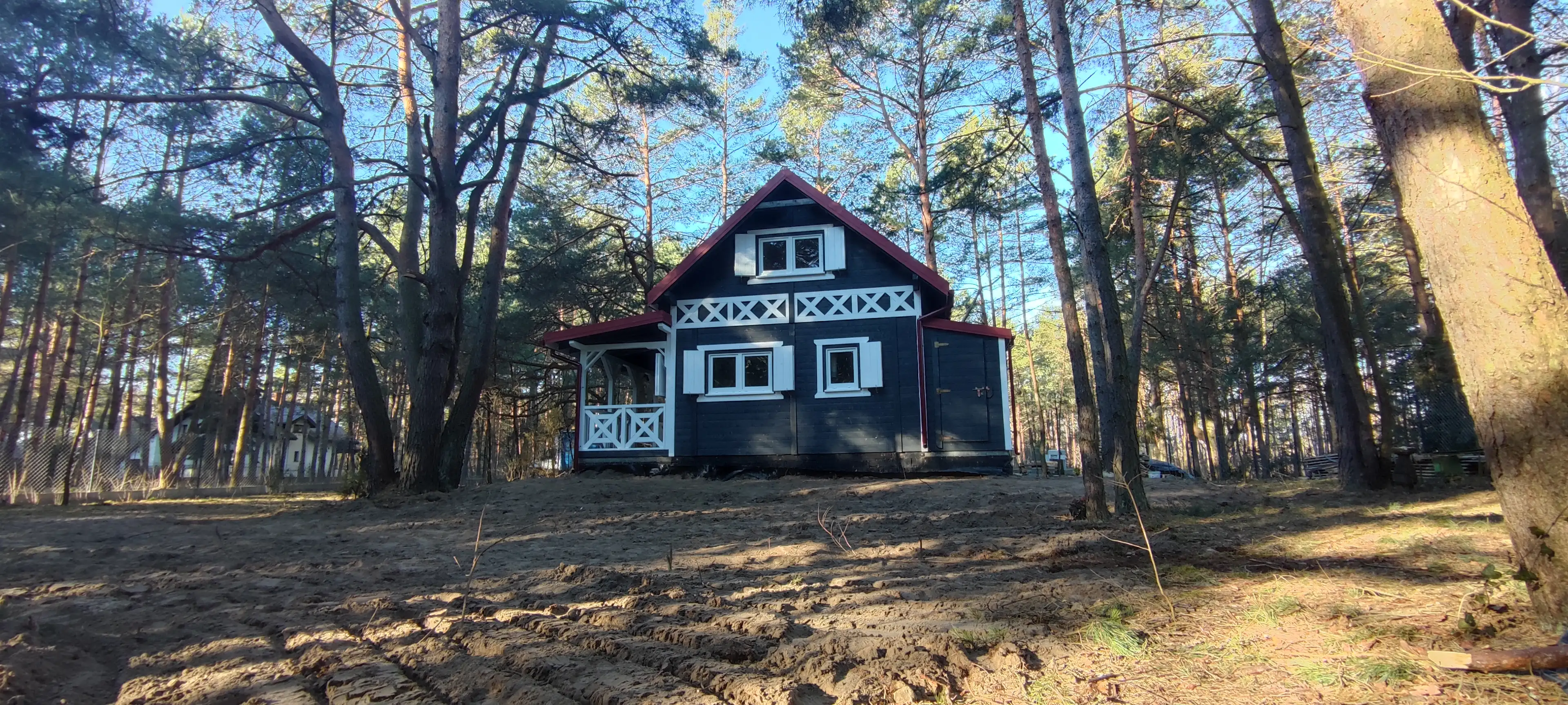 Rekreacyjny domek CRK15 – idealny na każdą porę roku