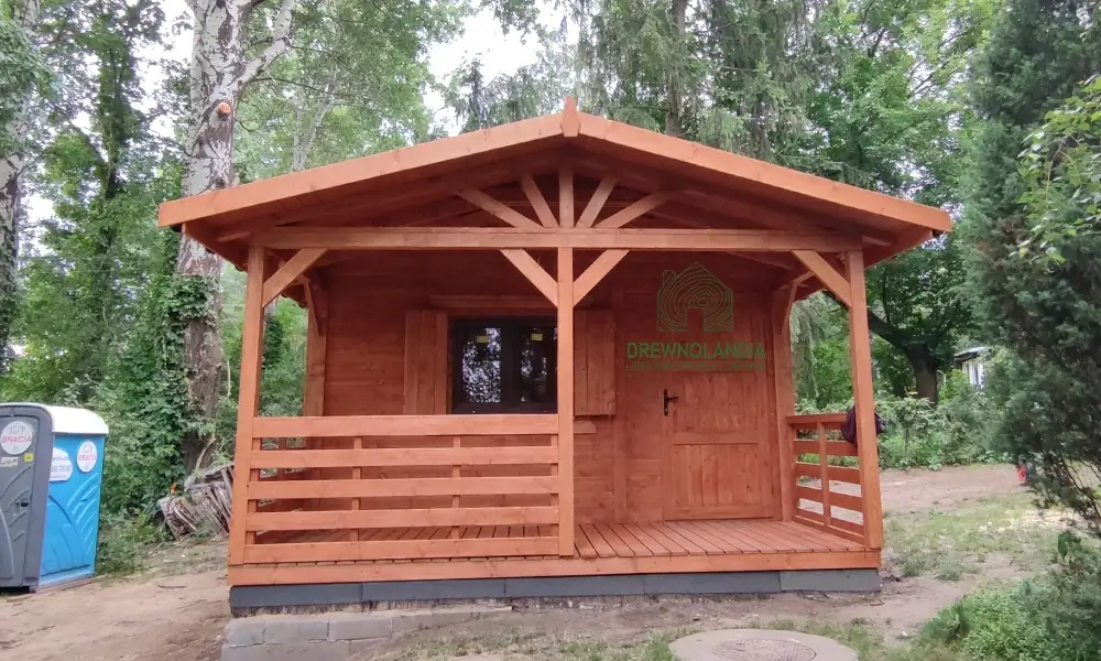 Drewniany domek Aleksander - letniskowy, wymiary 6x4 m