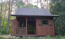 Wiktor IV - drewniany domek letniskowy na działkę