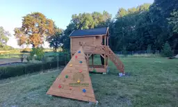 Drewnolandia - domek dziecięcy Lolek, solidna konstrukcja do ogrodu