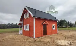 Całoroczny domek z drewna CRP6, z tarasem