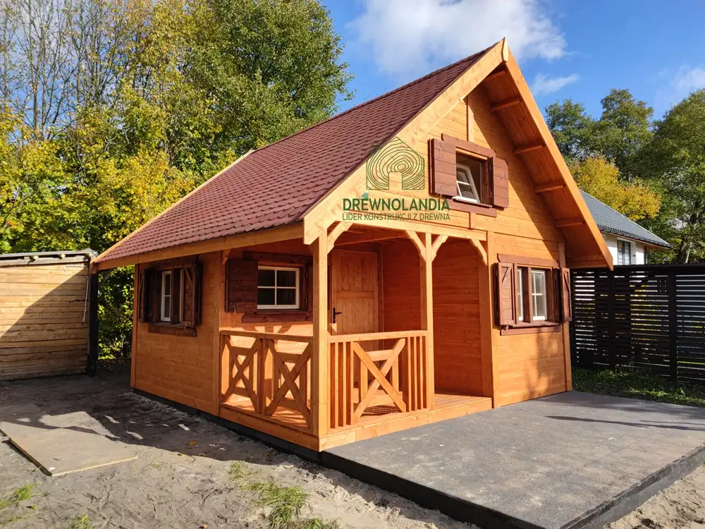 Domek drewniany Wiktor II, wymiary 5x5 m, powierzchnia 25m², z tarasem