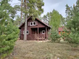 Fabian IV – widok na elewację boczną domku letniskowego z antresolą