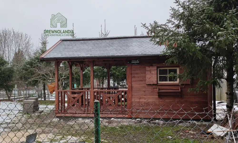 Domek drewniany Bolesław - 6x3 m z tarasem, powierzchnia 18 m²