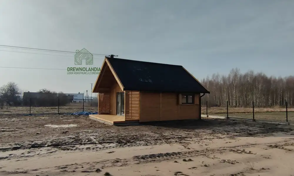 Domek CRK6 – drewniany, parterowy z dużym tarasem