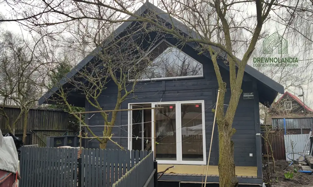 Całoroczny domek CRA6 – przestronny i funkcjonalny drewniany projekt