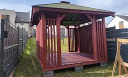 Zofia – altanka drewniana na działkę – wypoczynkowa konstrukcja