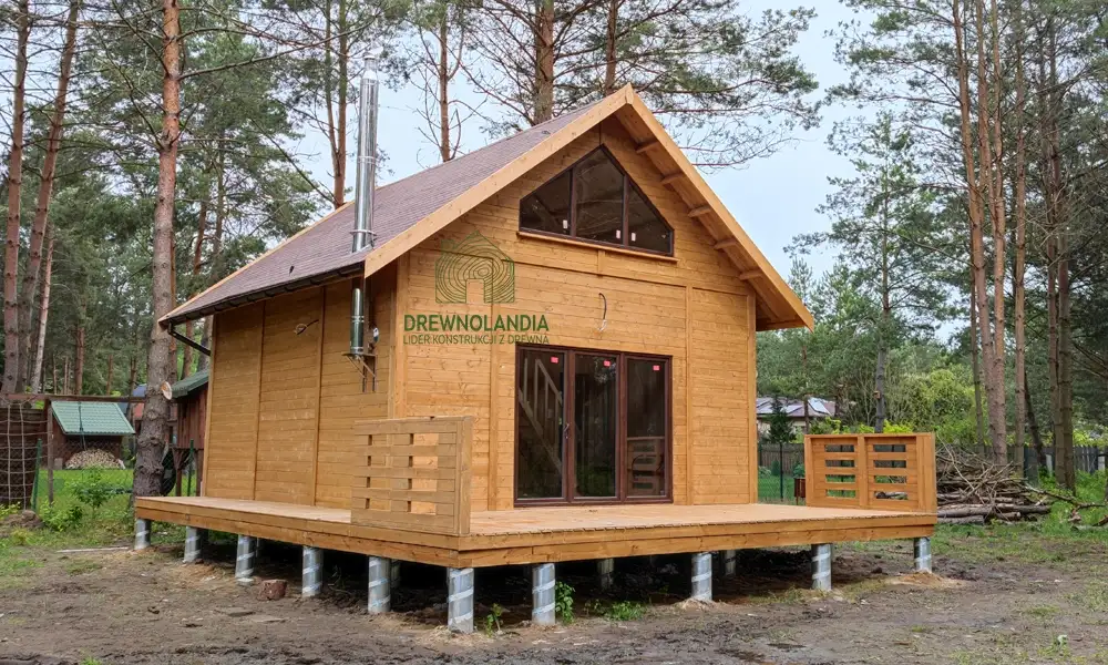 Rekreacyjny domek CRA6 – drewniany i całoroczny na 35 m²
