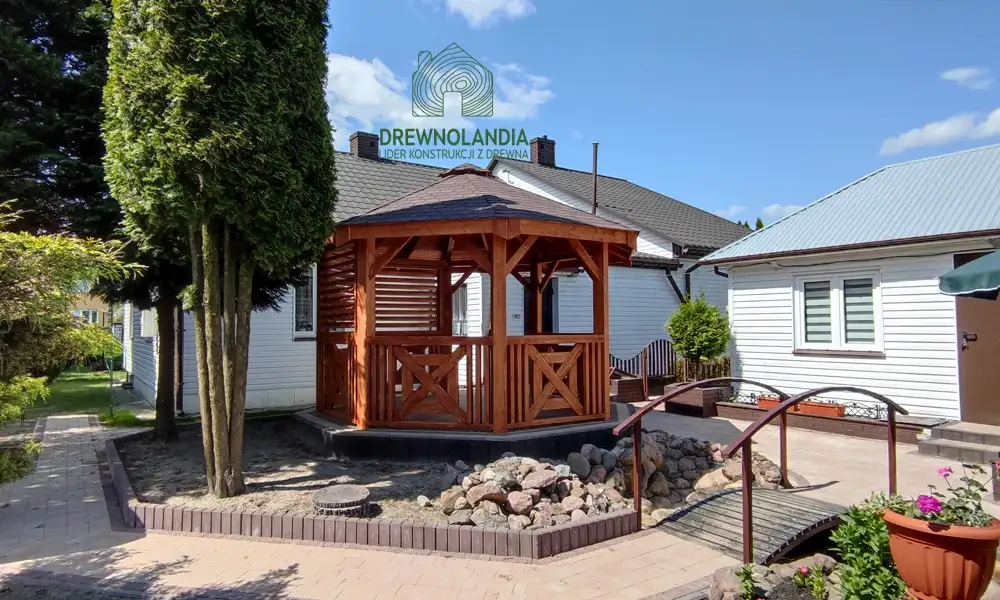 Drewniana ośmiokątna altanka Eliza o wymiarach 5 m