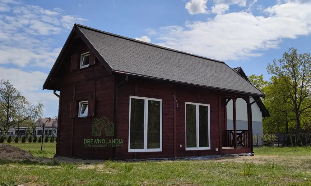 CRA3 – drewniany domek całoroczny 32 m², funkcjonalność i wygoda