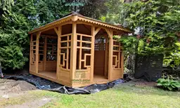 Drewniana altanka ogrodowa Kamila o wymiarach 3x3 m, doskonała do ogrodu