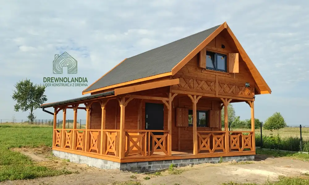 CRP6 – domek całoroczny z poddaszem i tarasem