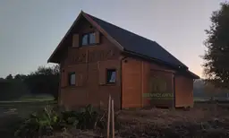 Dom drewniany na działkę ROD Janusz z tarasem - rekreacyjny domek drewniany