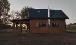 Janusz z tarasem - duży domek drewniany na działkę rekreacyjną