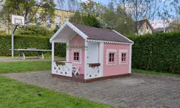Domek zabaw z drewna dla dzieci Kitty III