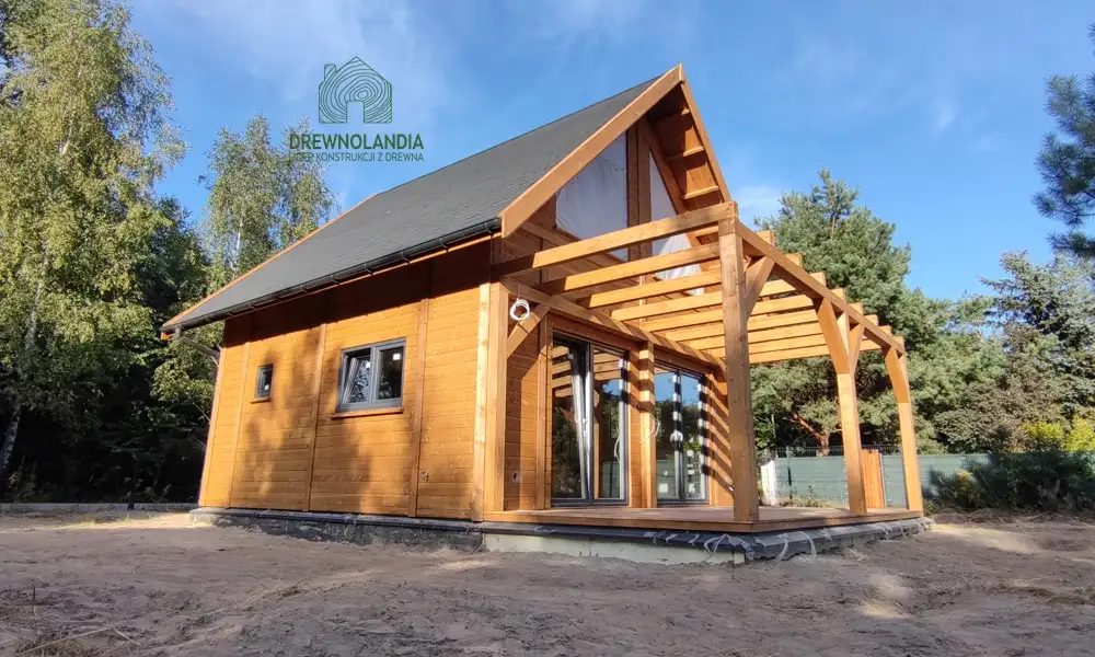 Letniskowy domek Leon III - przestronny, drewniany i przytulny