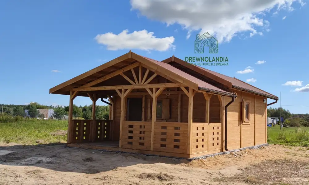 Parterowy domek letniskowy z tarasem Norbert IV – 35m²