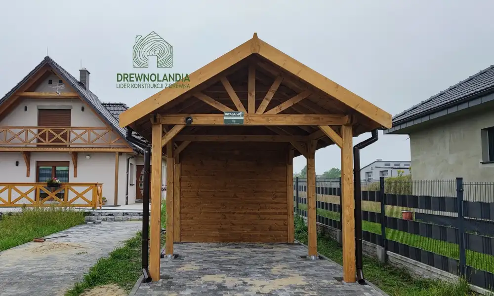 Drewniana wiata Agnieszka - garaż samochodowy z drewna, wymiary 6x3 m