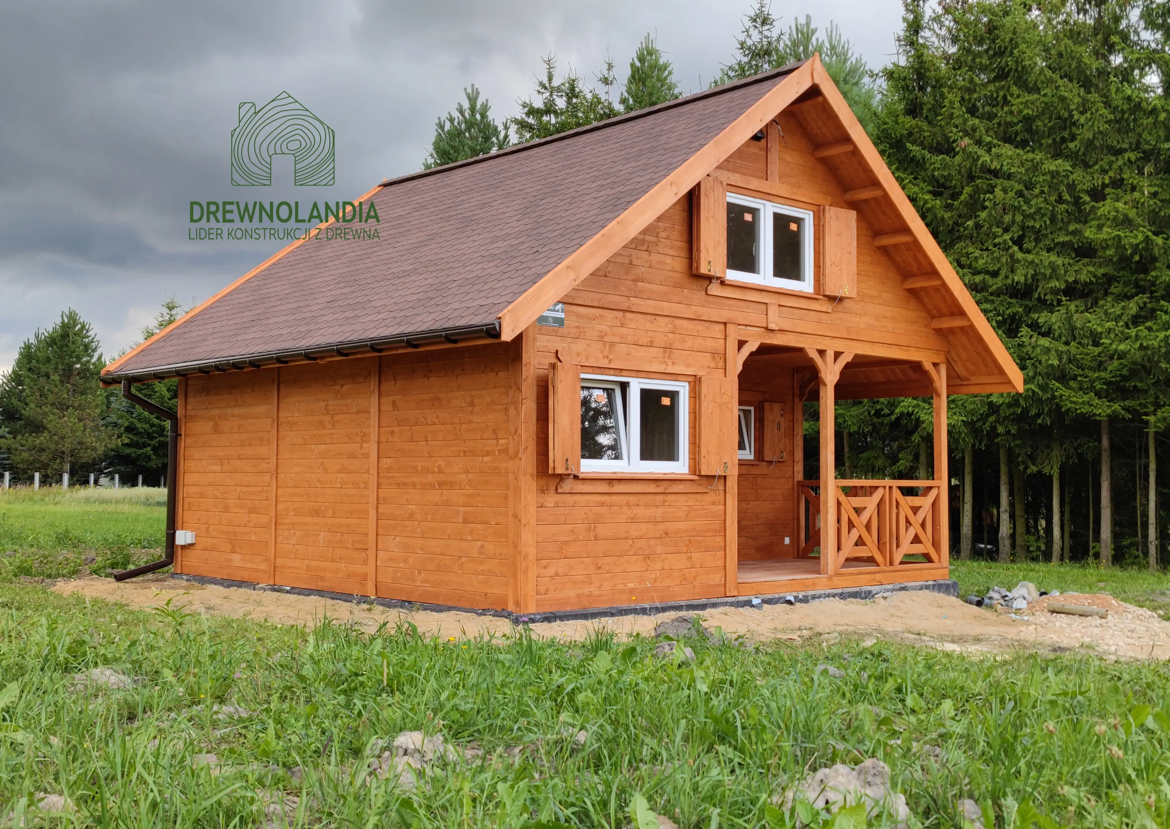 Drewniany domek Wiktor IV z antresolą i dużym tarasem, powierzchnia 35m²